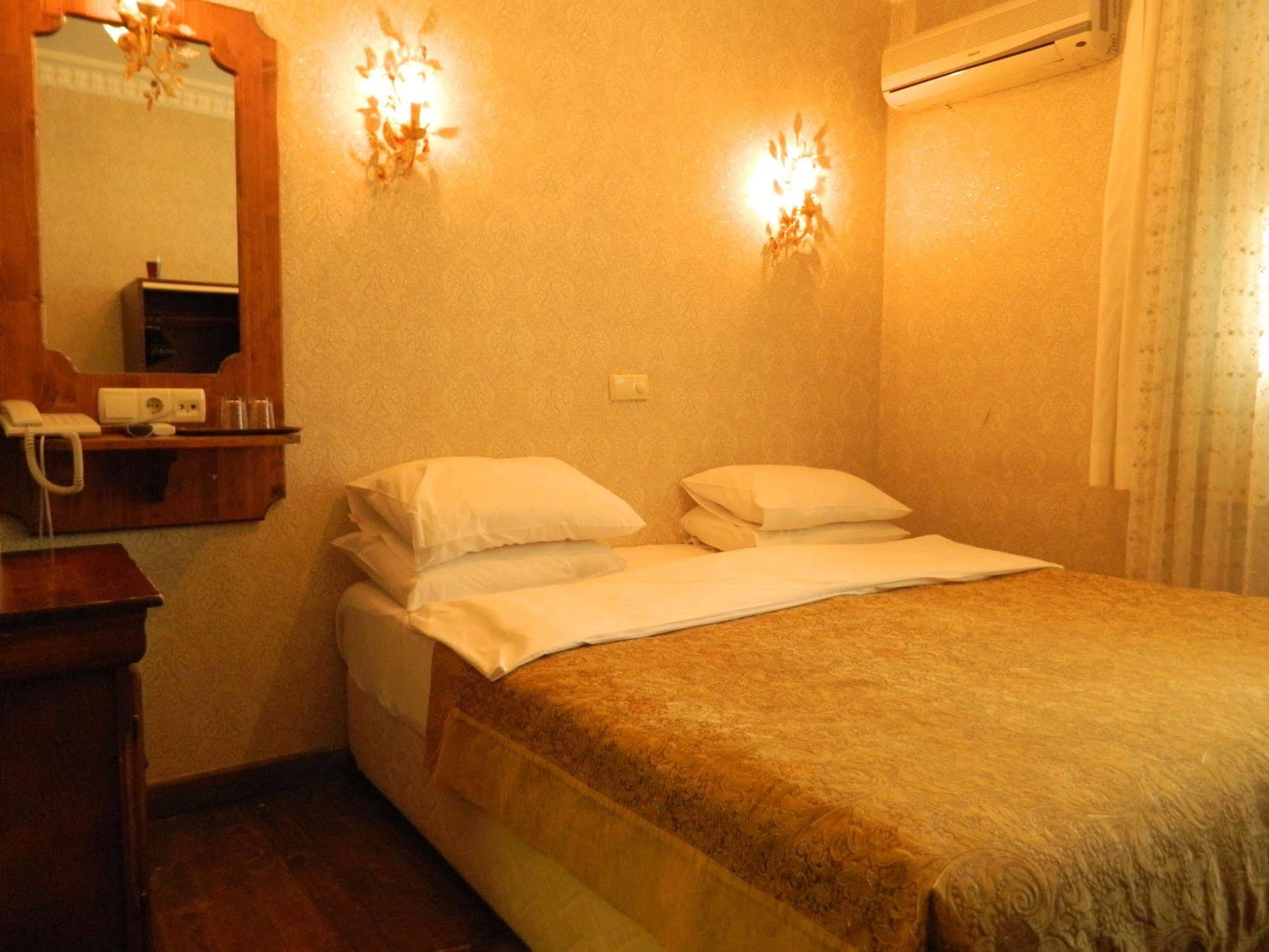 Apricot Hotel Istanbul Exterior foto